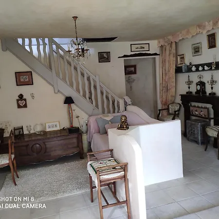 Demeure De La Vendemiere Bed & Breakfast