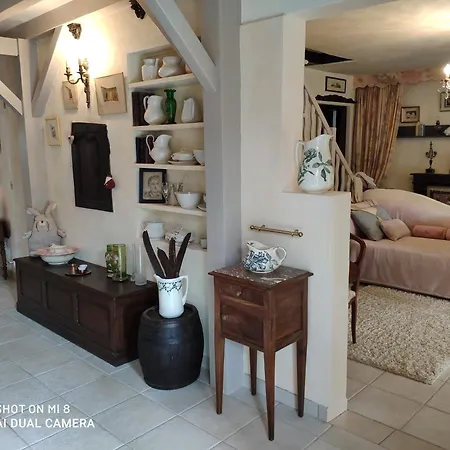 Demeure De La Vendemiere Bed & Breakfast